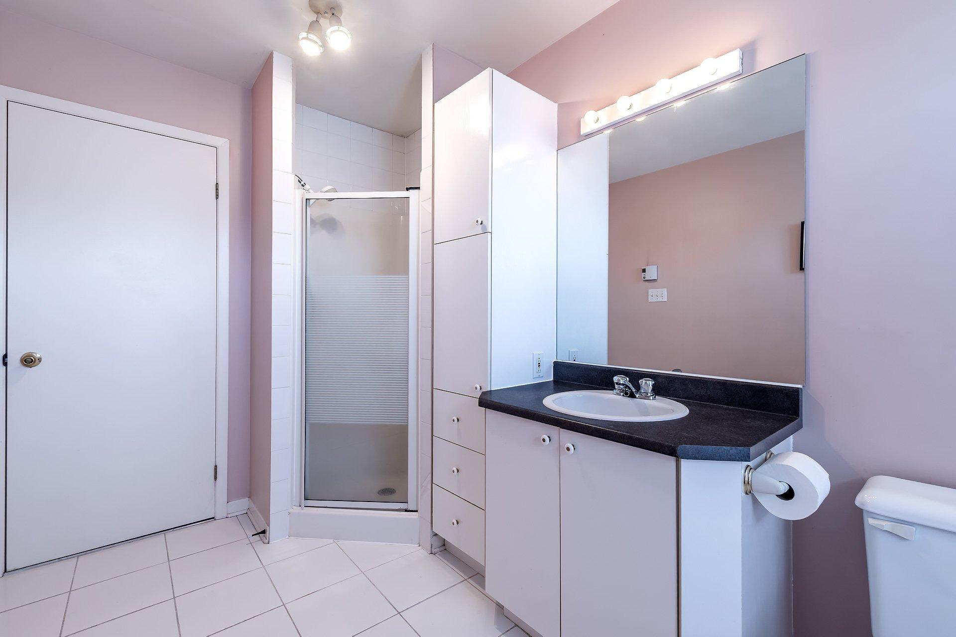 









438


Boul. Nobert

,
Longueuil (Le Vieux-Longueuil),




QC
J4J5L8

