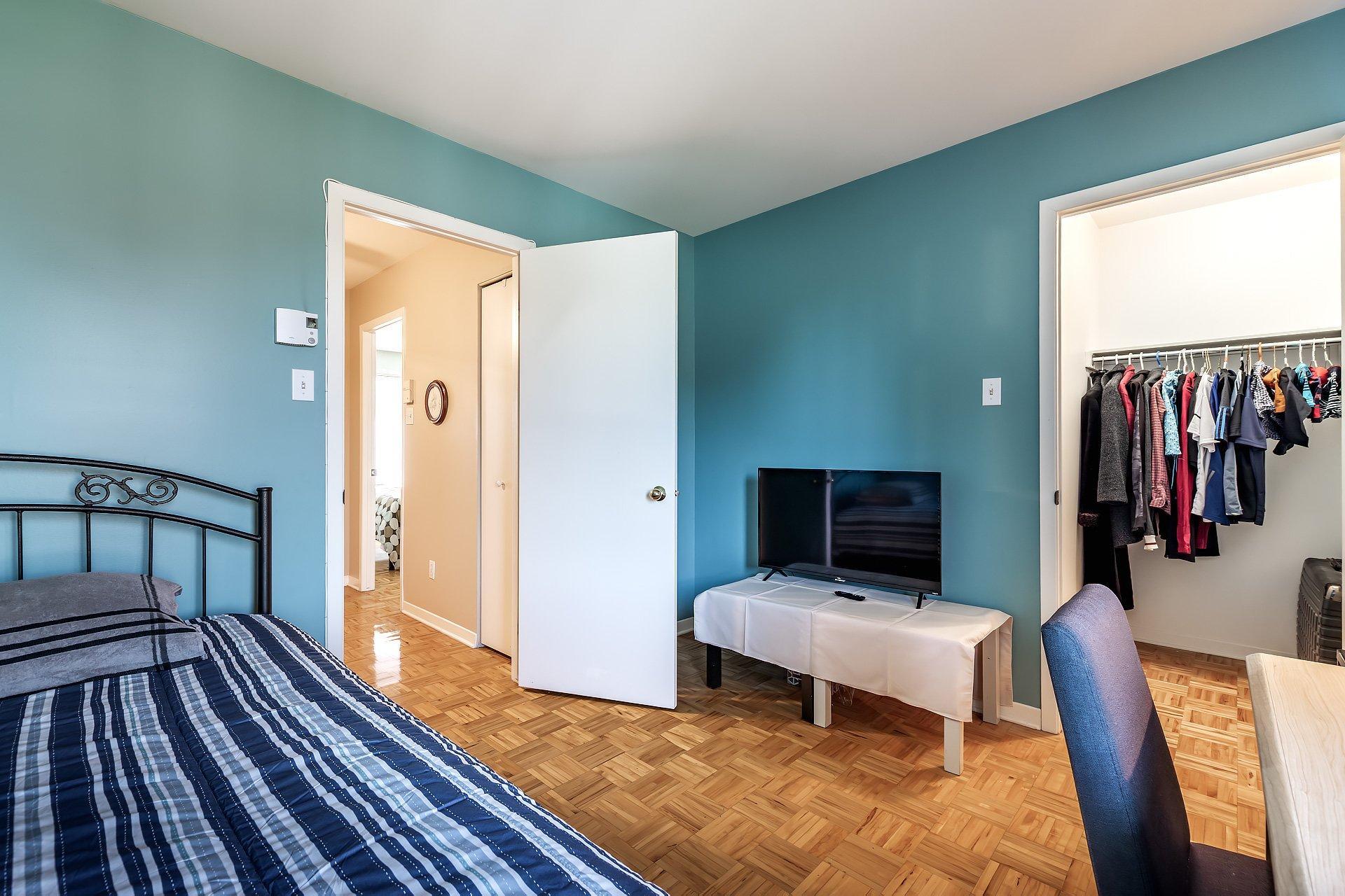 









438


Boul. Nobert

,
Longueuil (Le Vieux-Longueuil),




QC
J4J5L8

