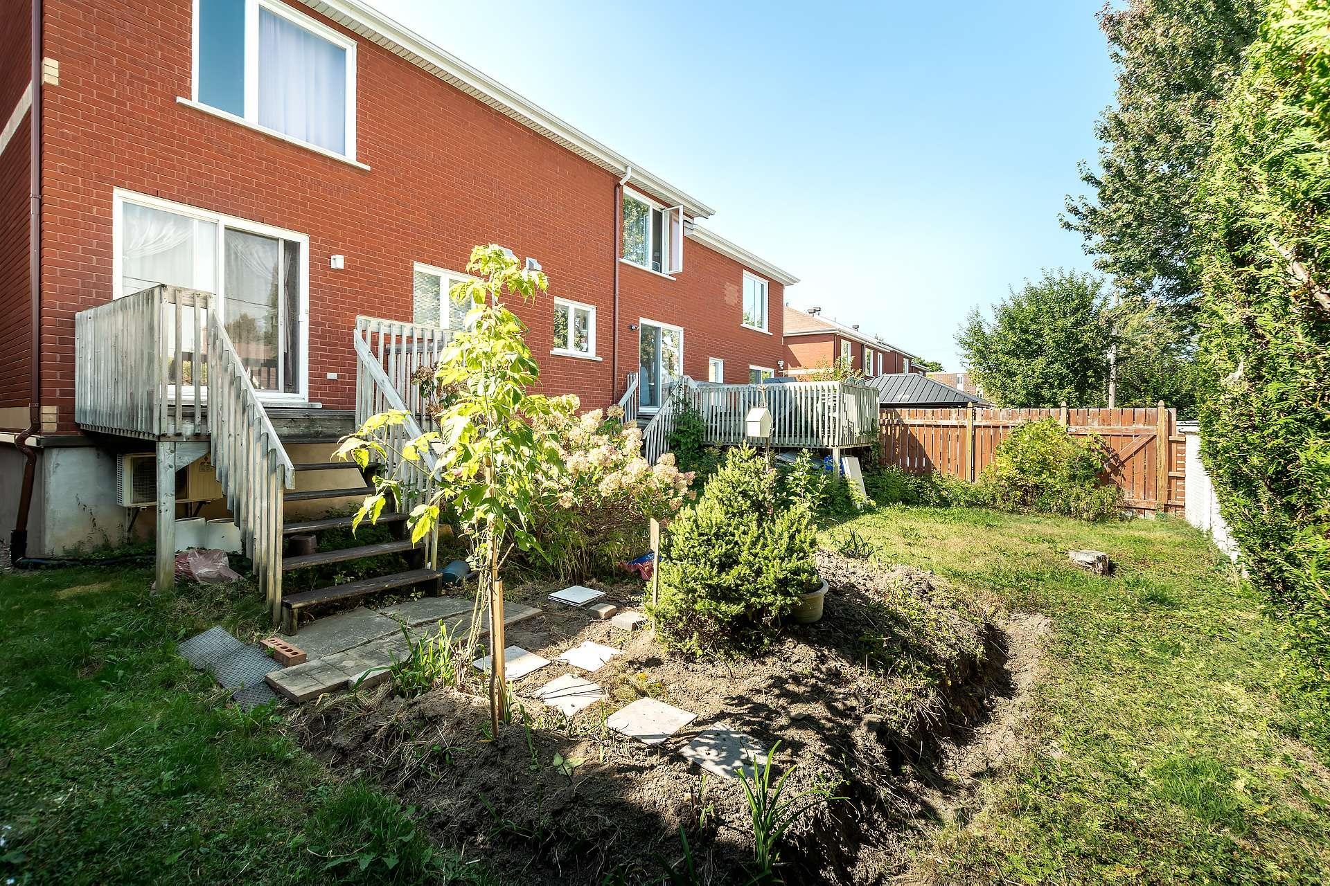 









438


Boul. Nobert

,
Longueuil (Le Vieux-Longueuil),




QC
J4J5L8

