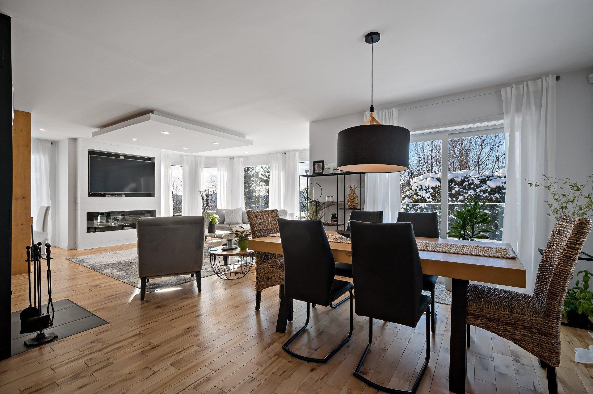 









22


Rue des Ardoises

,
Sainte-Agathe-des-Monts,




QC
J8C3N2

