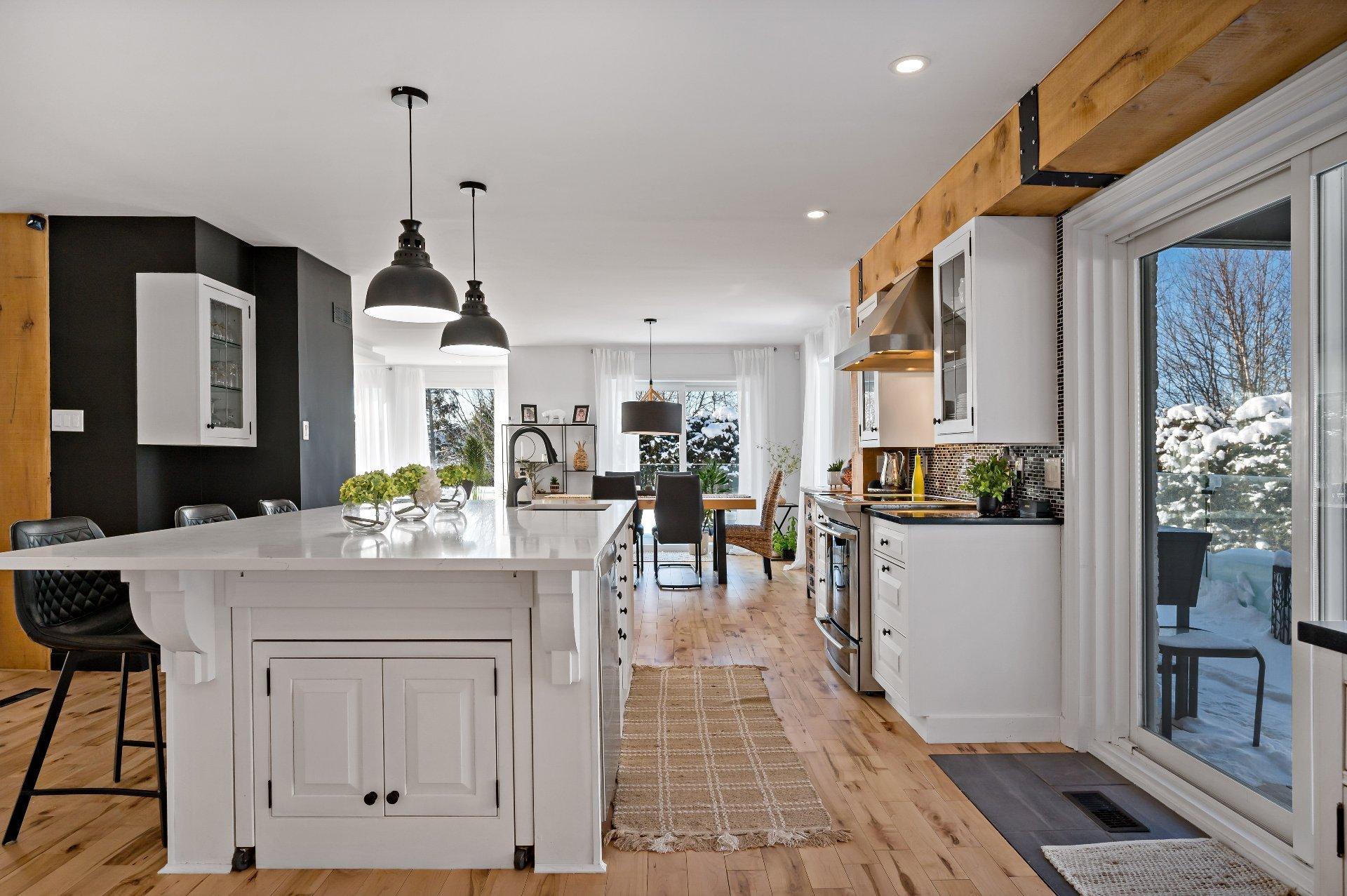 









22


Rue des Ardoises

,
Sainte-Agathe-des-Monts,




QC
J8C3N2

