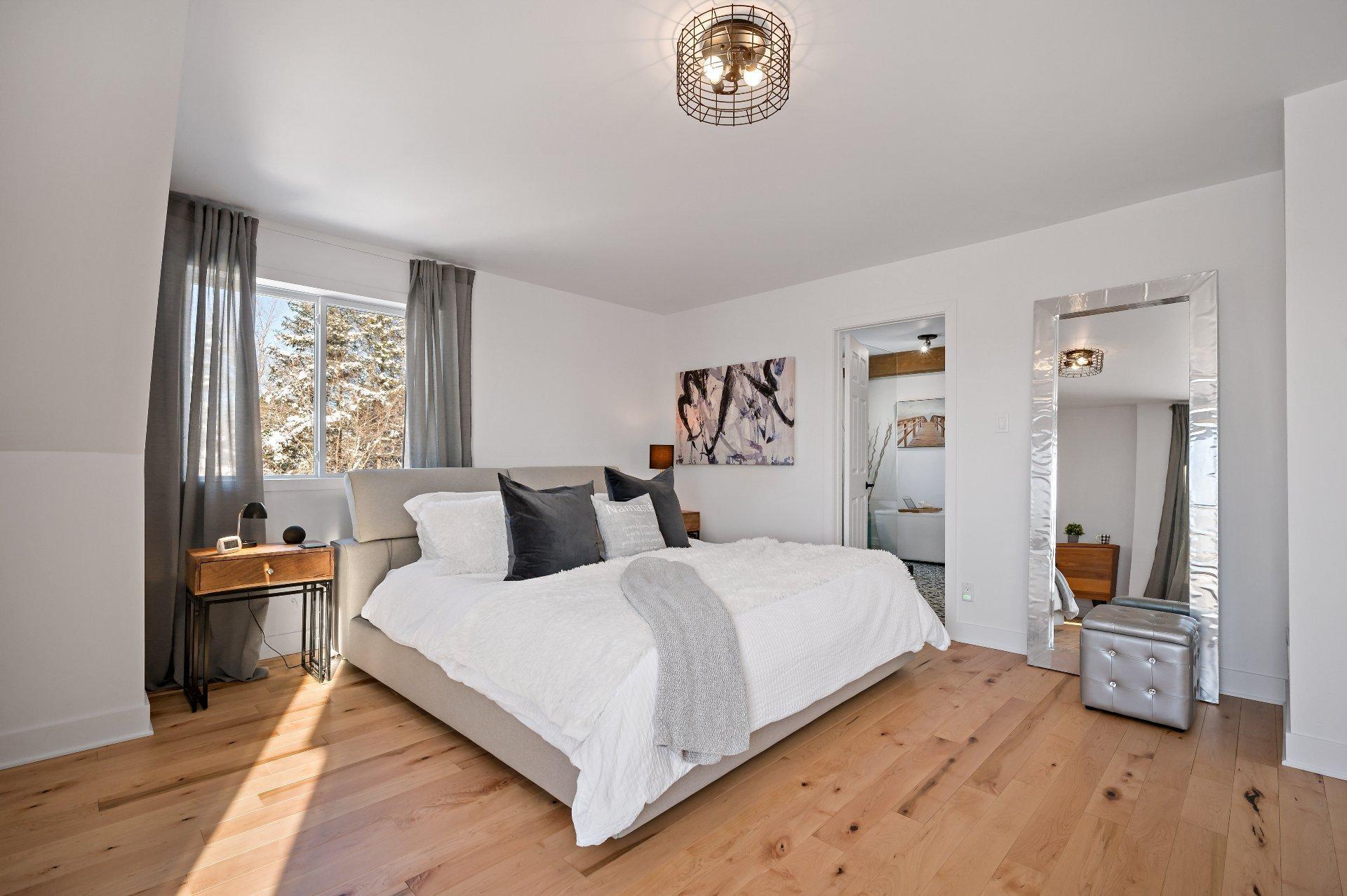 









22


Rue des Ardoises

,
Sainte-Agathe-des-Monts,




QC
J8C3N2

