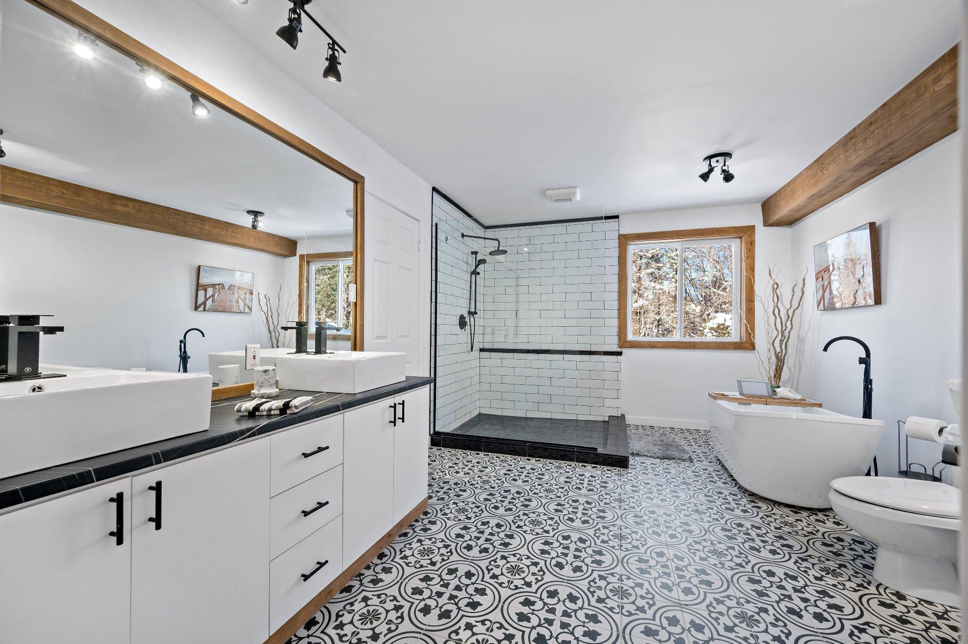 









22


Rue des Ardoises

,
Sainte-Agathe-des-Monts,




QC
J8C3N2

