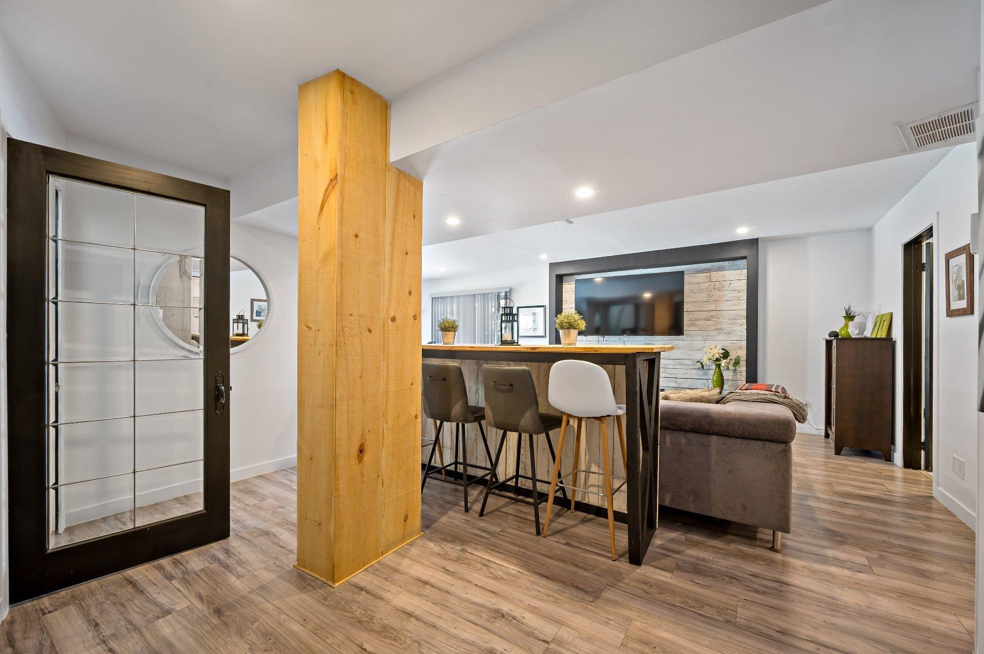 









22


Rue des Ardoises

,
Sainte-Agathe-des-Monts,




QC
J8C3N2

