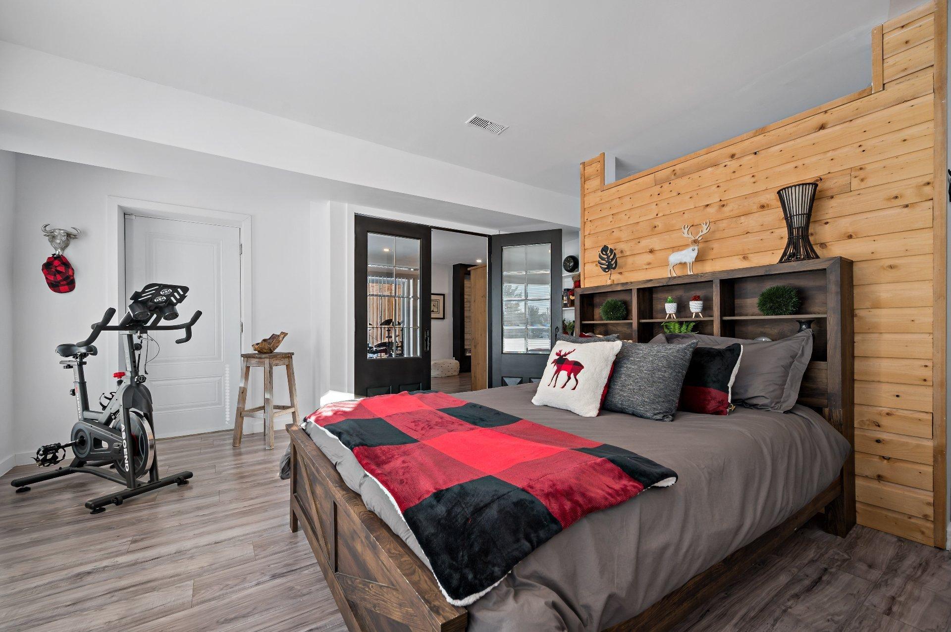 









22


Rue des Ardoises

,
Sainte-Agathe-des-Monts,




QC
J8C3N2

