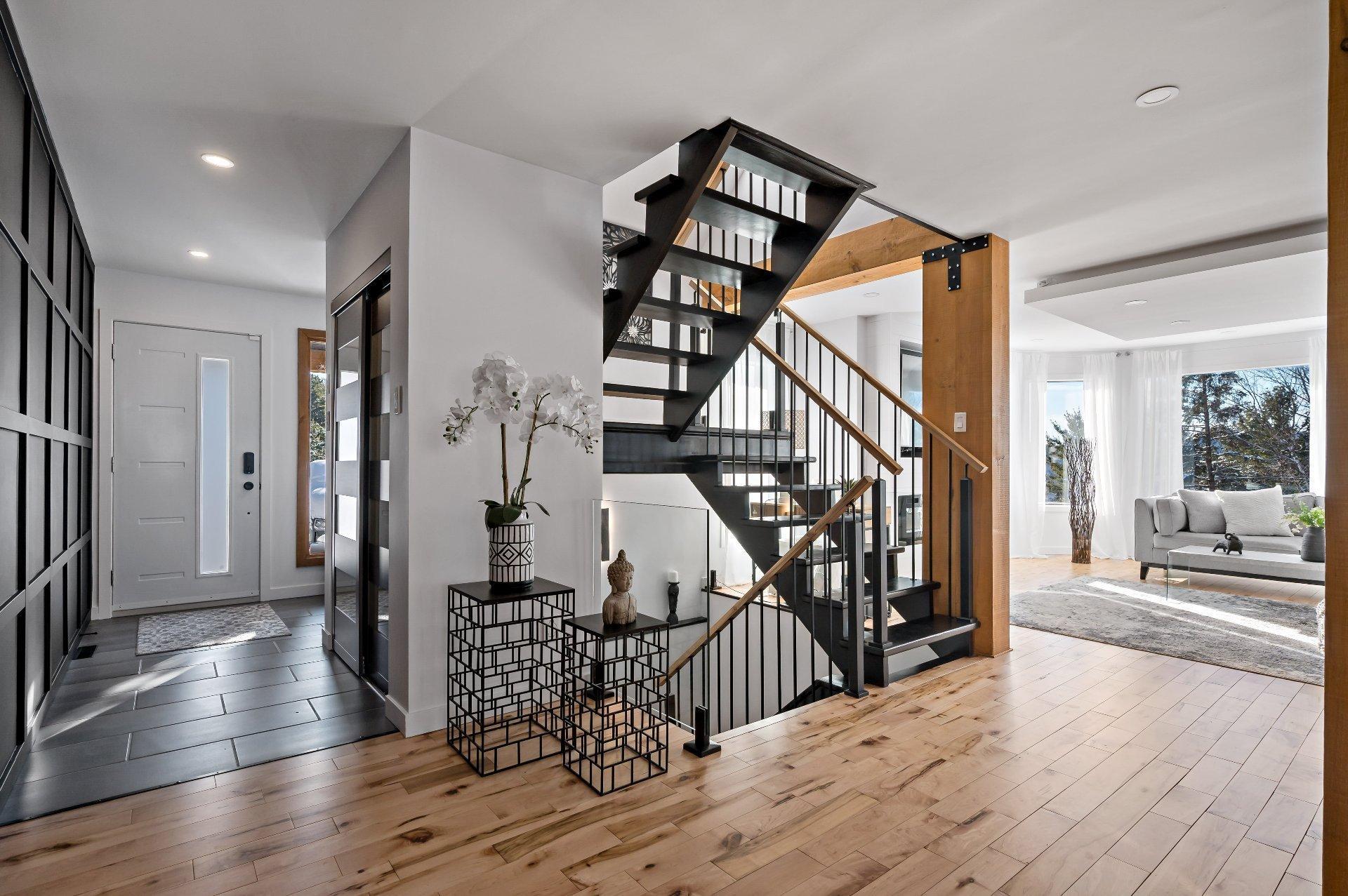 









22


Rue des Ardoises

,
Sainte-Agathe-des-Monts,




QC
J8C3N2

