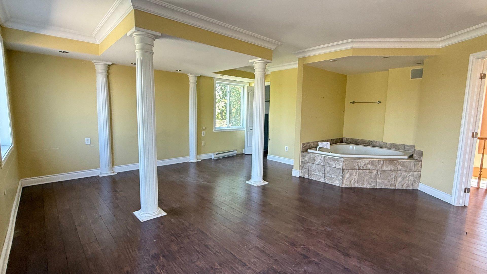 









2482


Ch. Bellerive

,
Carignan,




QC
J3L4J9

