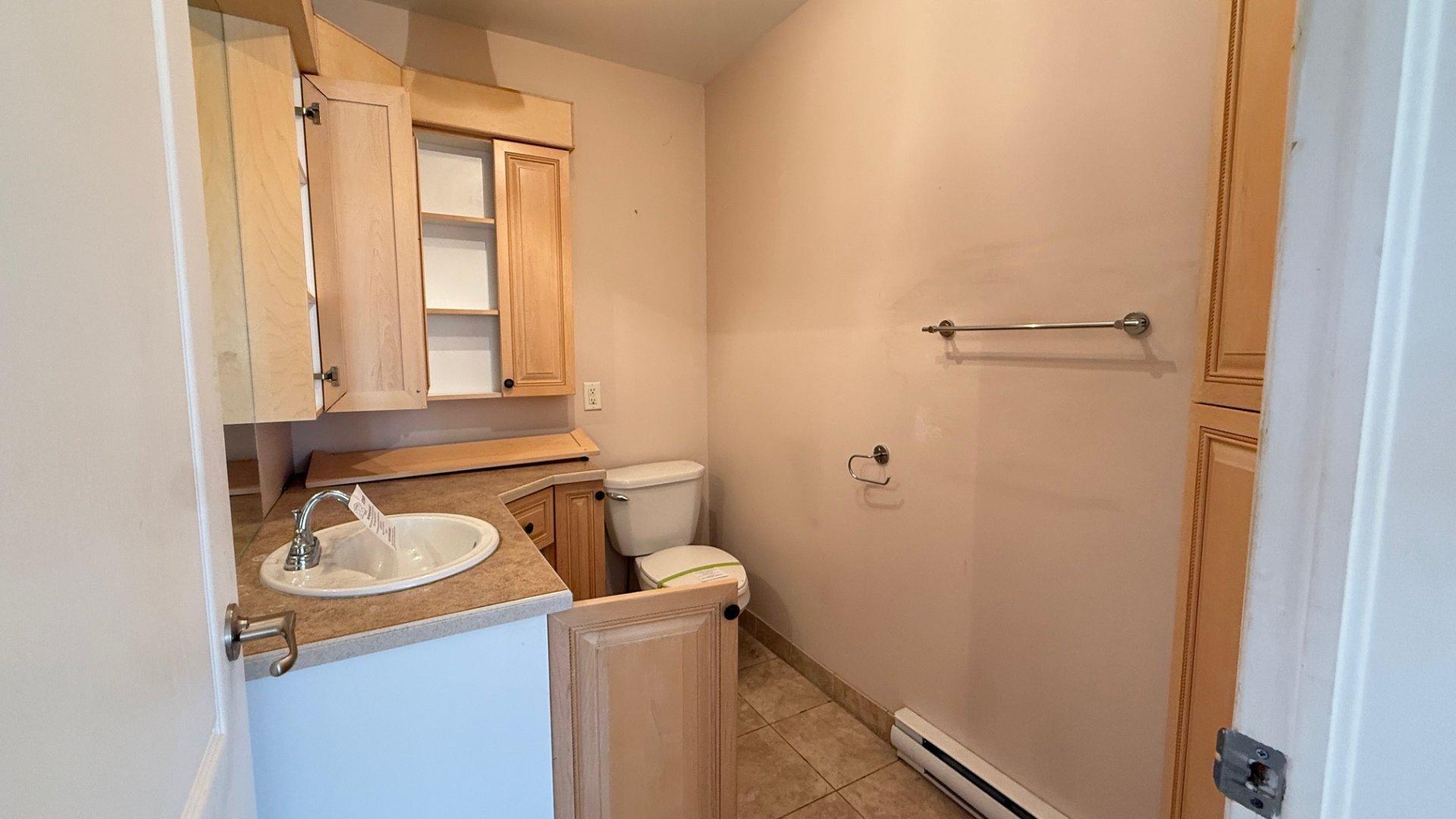 









2482


Ch. Bellerive

,
Carignan,




QC
J3L4J9

