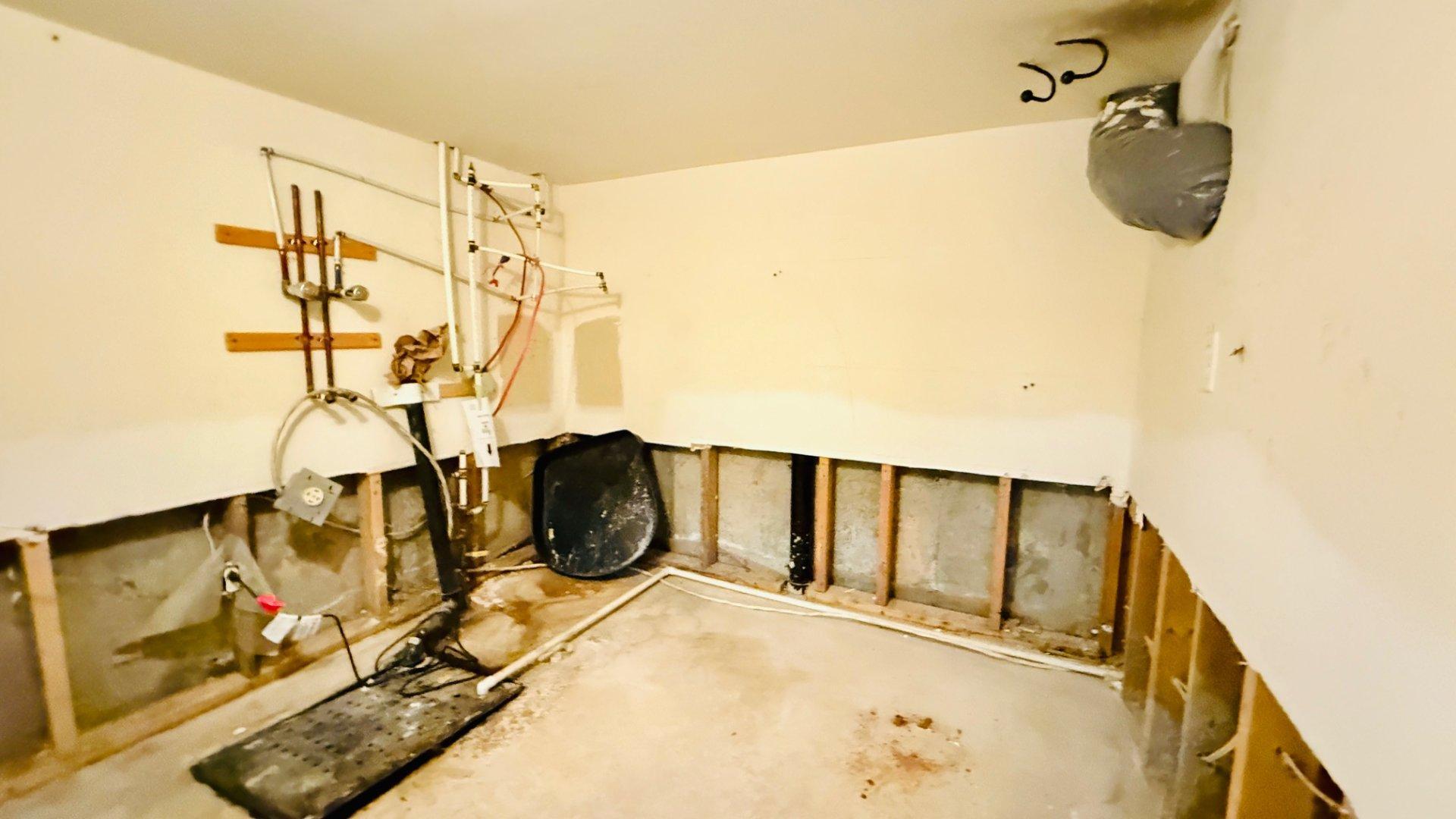 









2482


Ch. Bellerive

,
Carignan,




QC
J3L4J9

