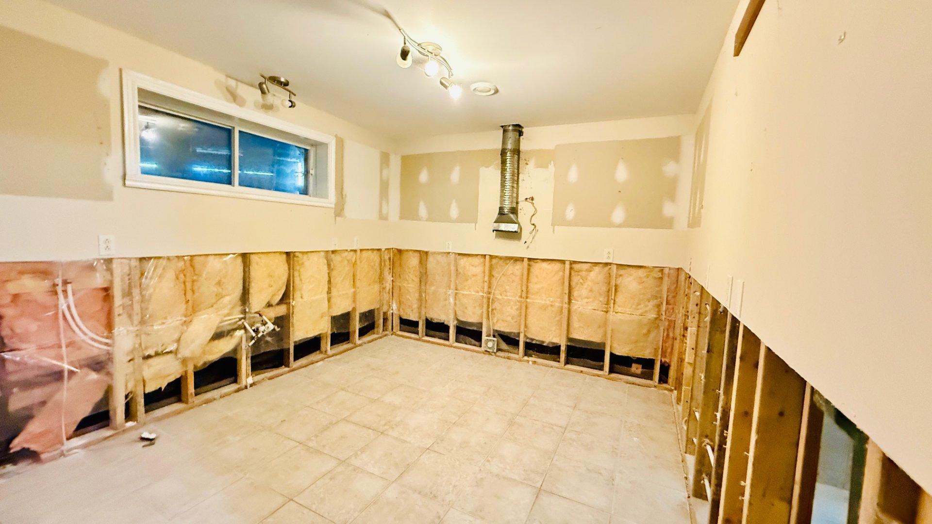 









2482


Ch. Bellerive

,
Carignan,




QC
J3L4J9

