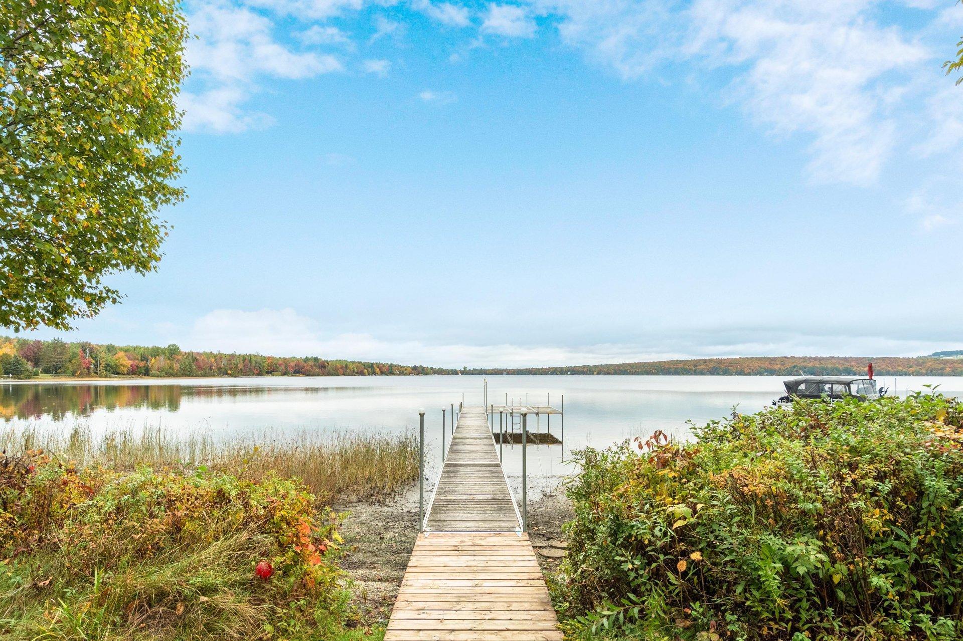 









301


Rg des Granites

,
Stratford,




QC
G0Y1P0


