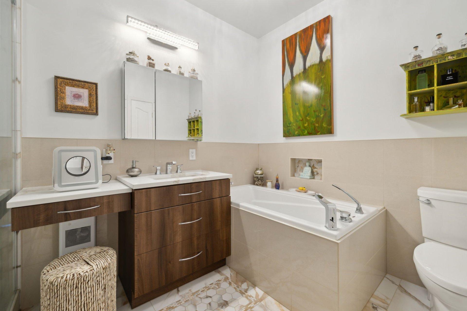 









100


Ch. Fraser

, 403,
Gatineau (Aylmer),




QC
J9H7S9

