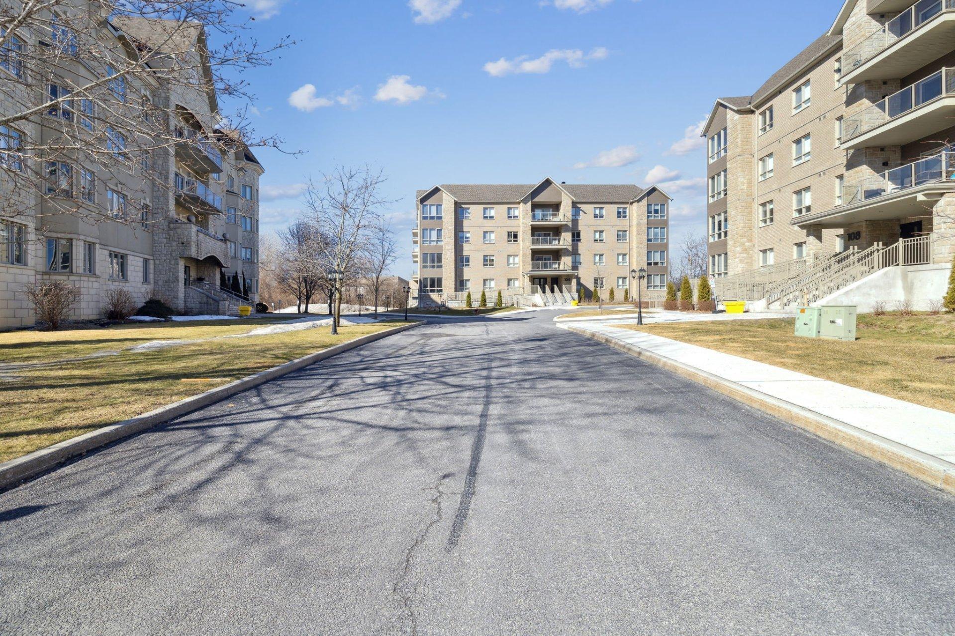 









100


Ch. Fraser

, 403,
Gatineau (Aylmer),




QC
J9H7S9

