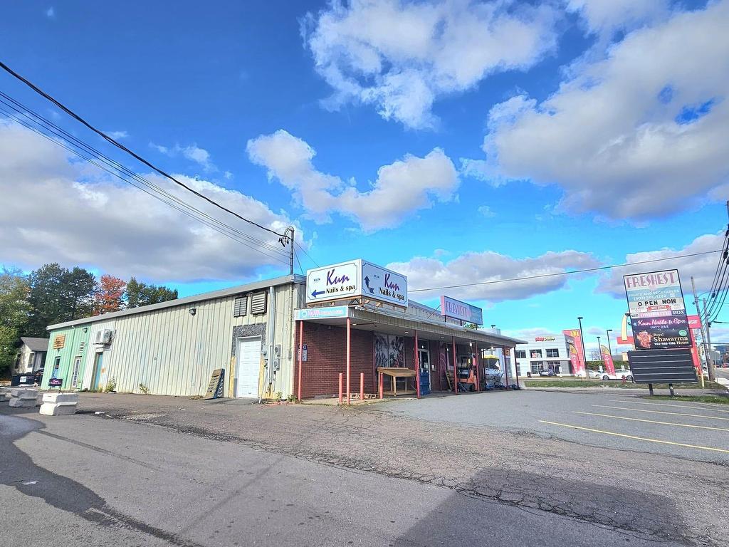 












421 University Avenue

,
Charlottetown,




PE
C1A 4N7

