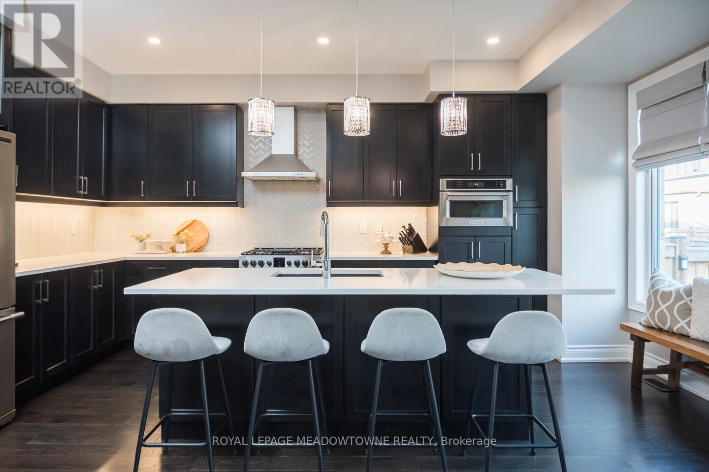 












390 RAMSEY PLACE

,
Milton,




Ontario
L9E1N3

