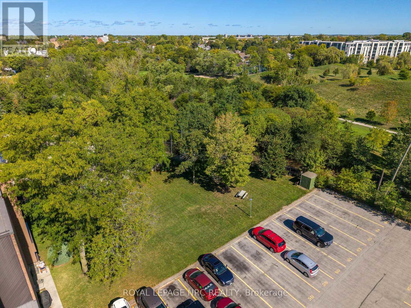 












201 - 276 OAKDALE AVENUE

,
St. Catharines (Oakdale),




Ontario
L2P3S5

