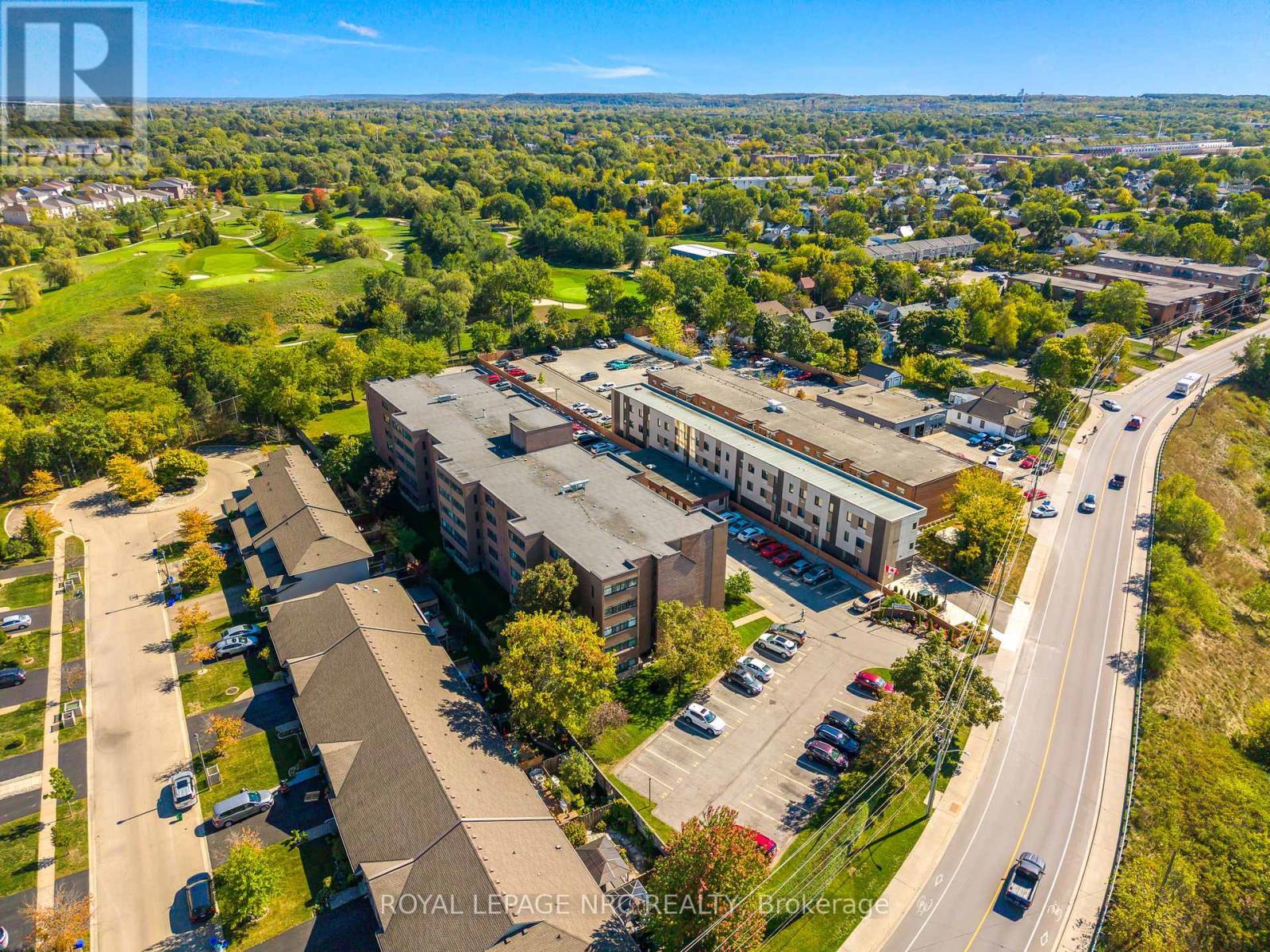 












201 - 276 OAKDALE AVENUE

,
St. Catharines (Oakdale),




Ontario
L2P3S5

