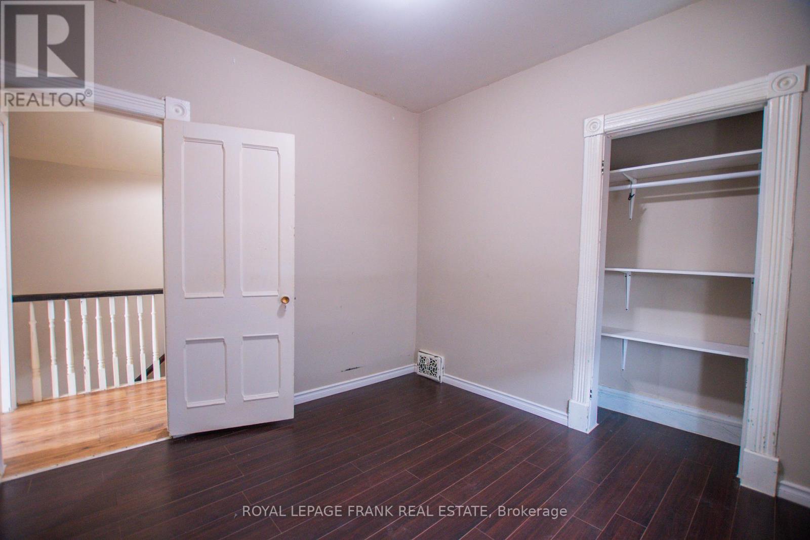 












340 REGINA STREET

,
North Bay (Central),




Ontario
P1B2J8

