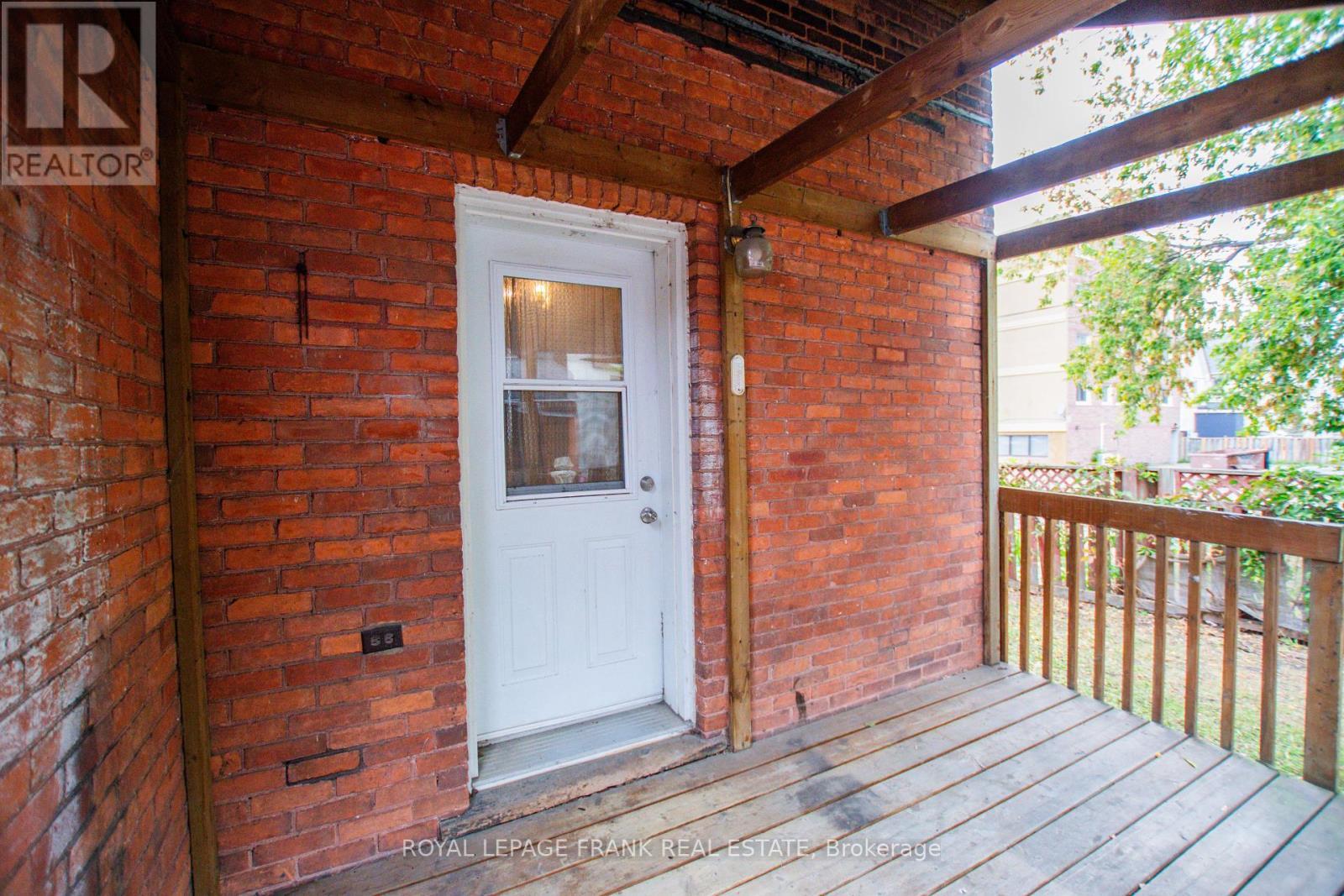 












340 REGINA STREET

,
North Bay (Central),




Ontario
P1B2J8

