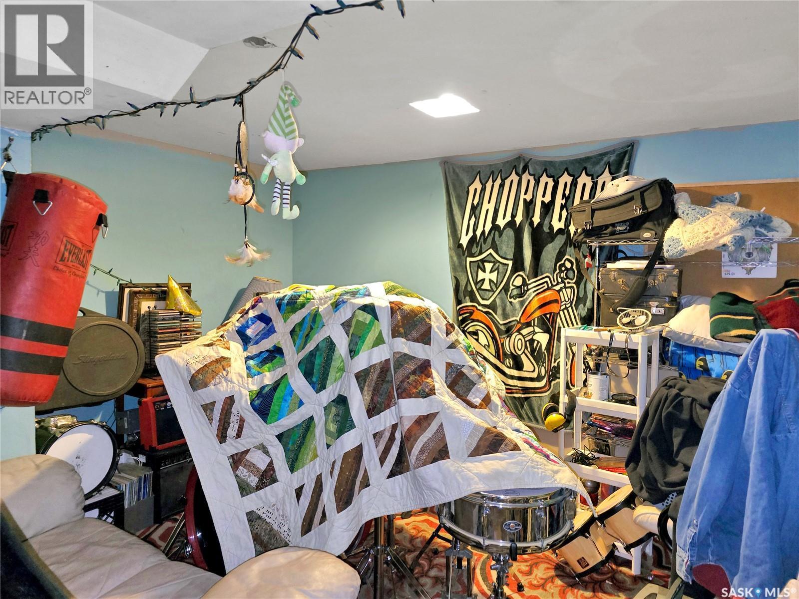 












203 U AVENUE S

,
Saskatoon,




Saskatchewan
S7M1R8

