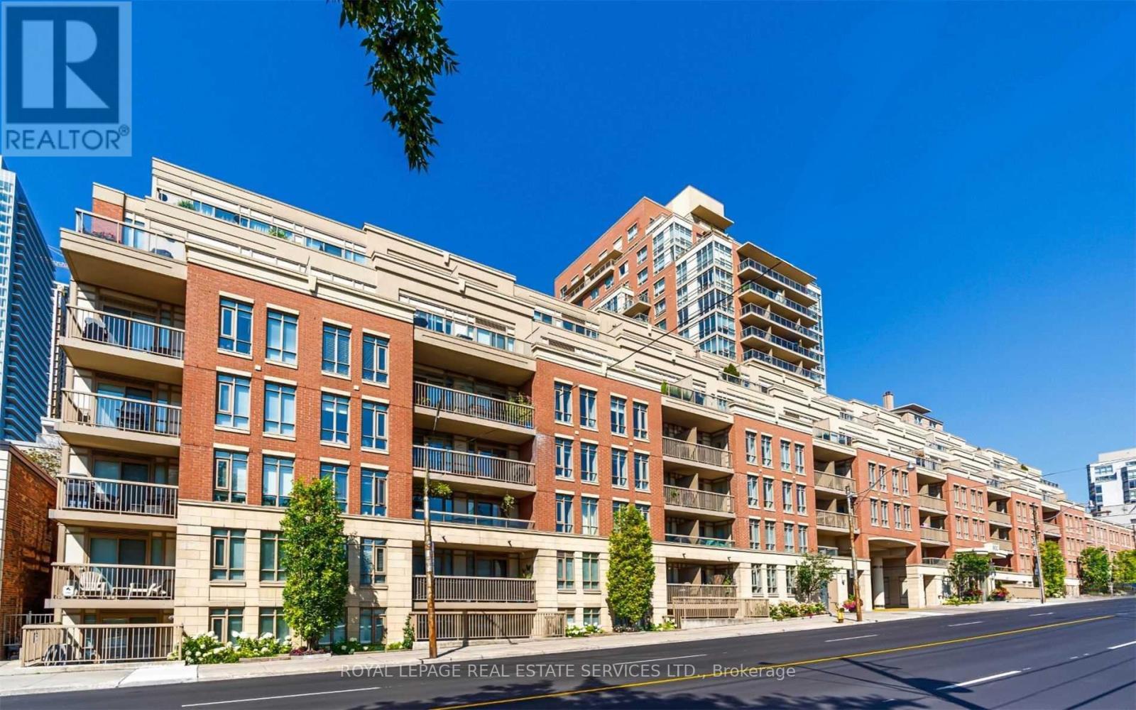 












1203 - 900 MOUNT PLEASANT ROAD

,
Toronto,




Ontario
M4P3J9

