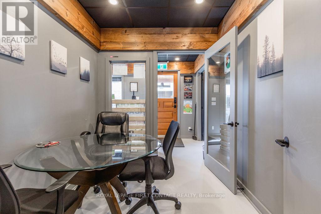 












1370 KILLARNEY BEACH ROAD

,
Innisfil,




Ontario
L0L1W0

