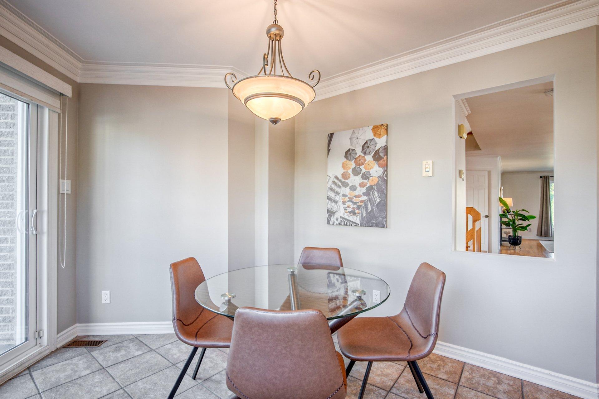 









427

 - 431


Rue François-V.-Malhiot

,
Boucherville,




QC
J4B7X1

