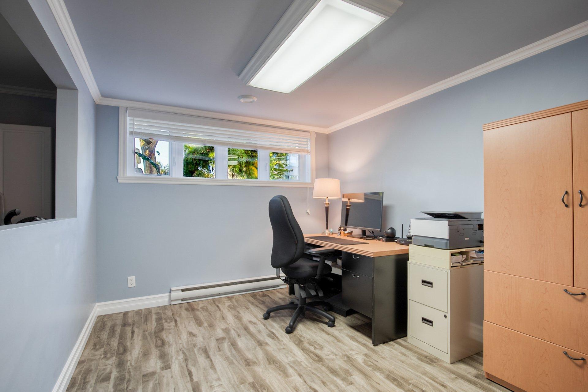 









427

 - 431


Rue François-V.-Malhiot

,
Boucherville,




QC
J4B7X1

