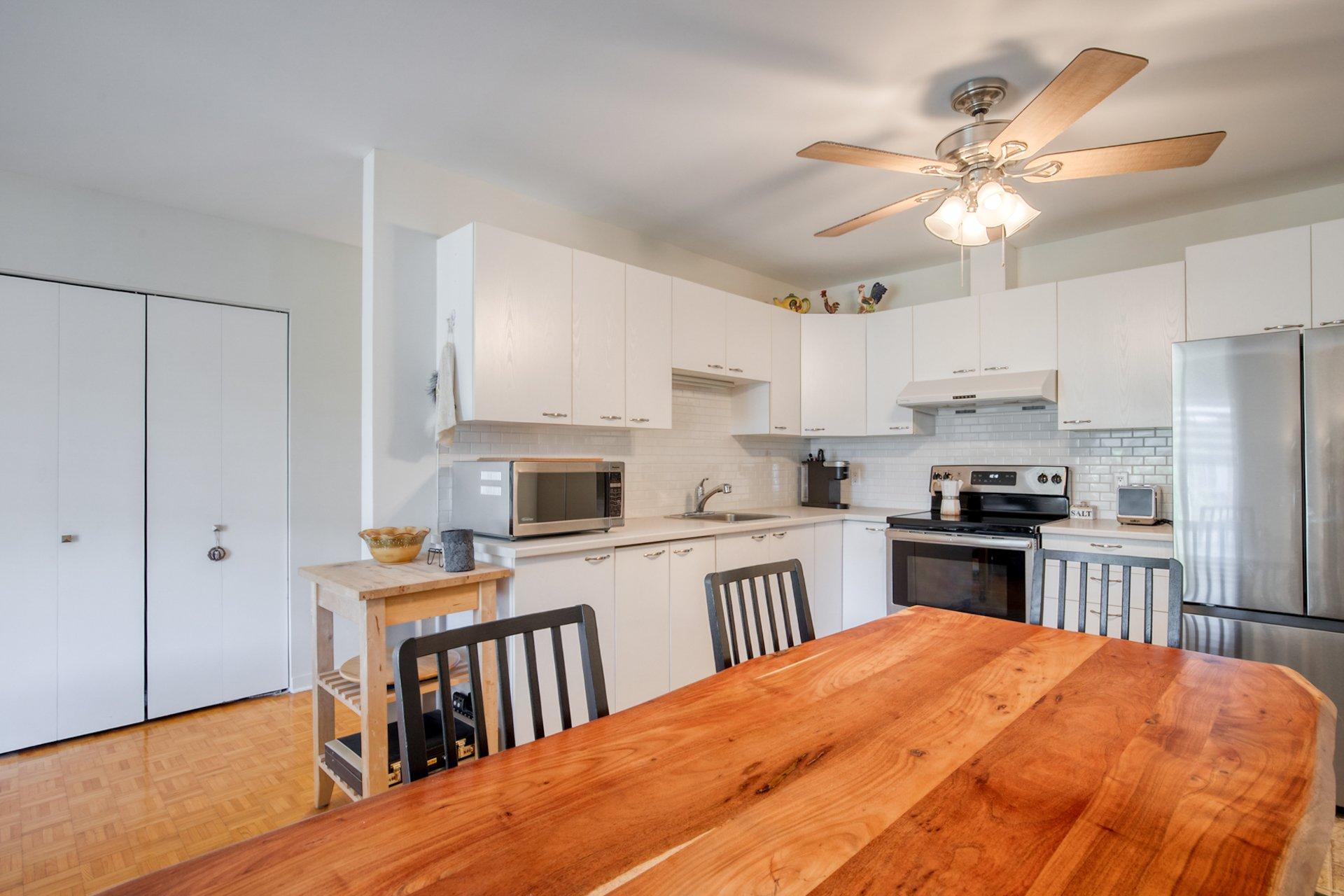 









427

 - 431


Rue François-V.-Malhiot

,
Boucherville,




QC
J4B7X1

