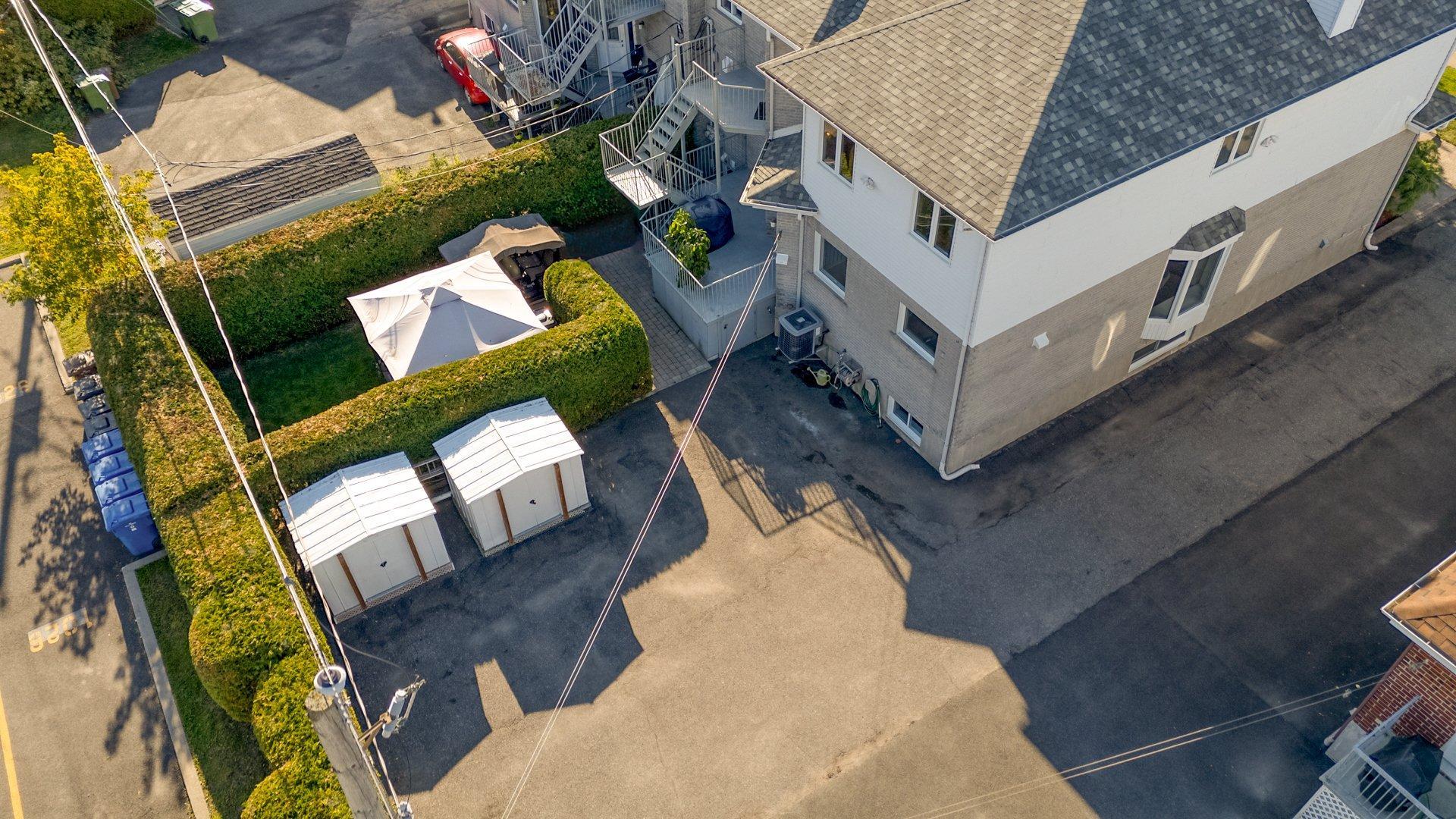 









427

 - 431


Rue François-V.-Malhiot

,
Boucherville,




QC
J4B7X1

