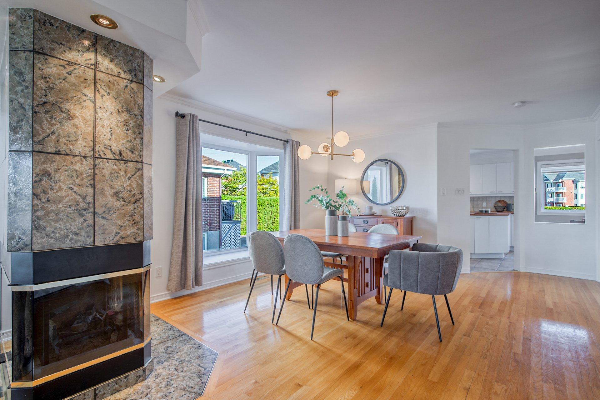 









427

 - 431


Rue François-V.-Malhiot

,
Boucherville,




QC
J4B7X1

