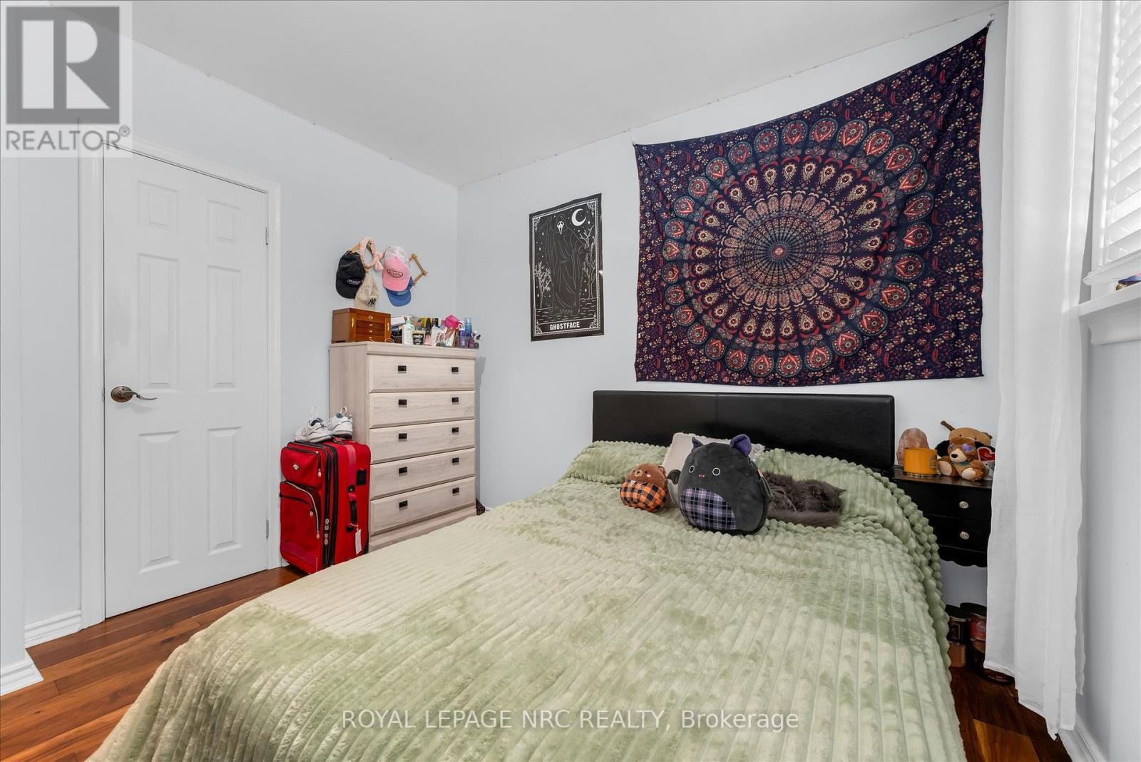 












442 BUNTING ROAD

,
St. Catharines (Carlton/Bunting),




Ontario
L2M3Z4

