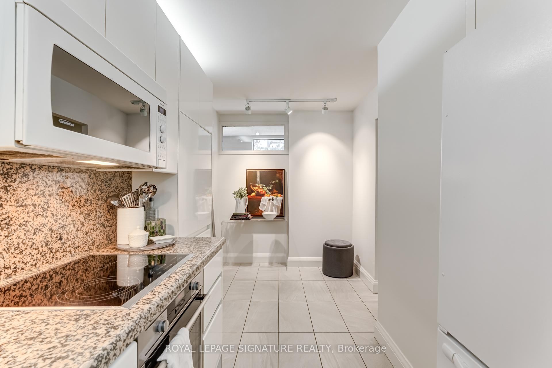 









142


Pears

Avenue, B2,
Toronto,




ON
M5R 1T2

