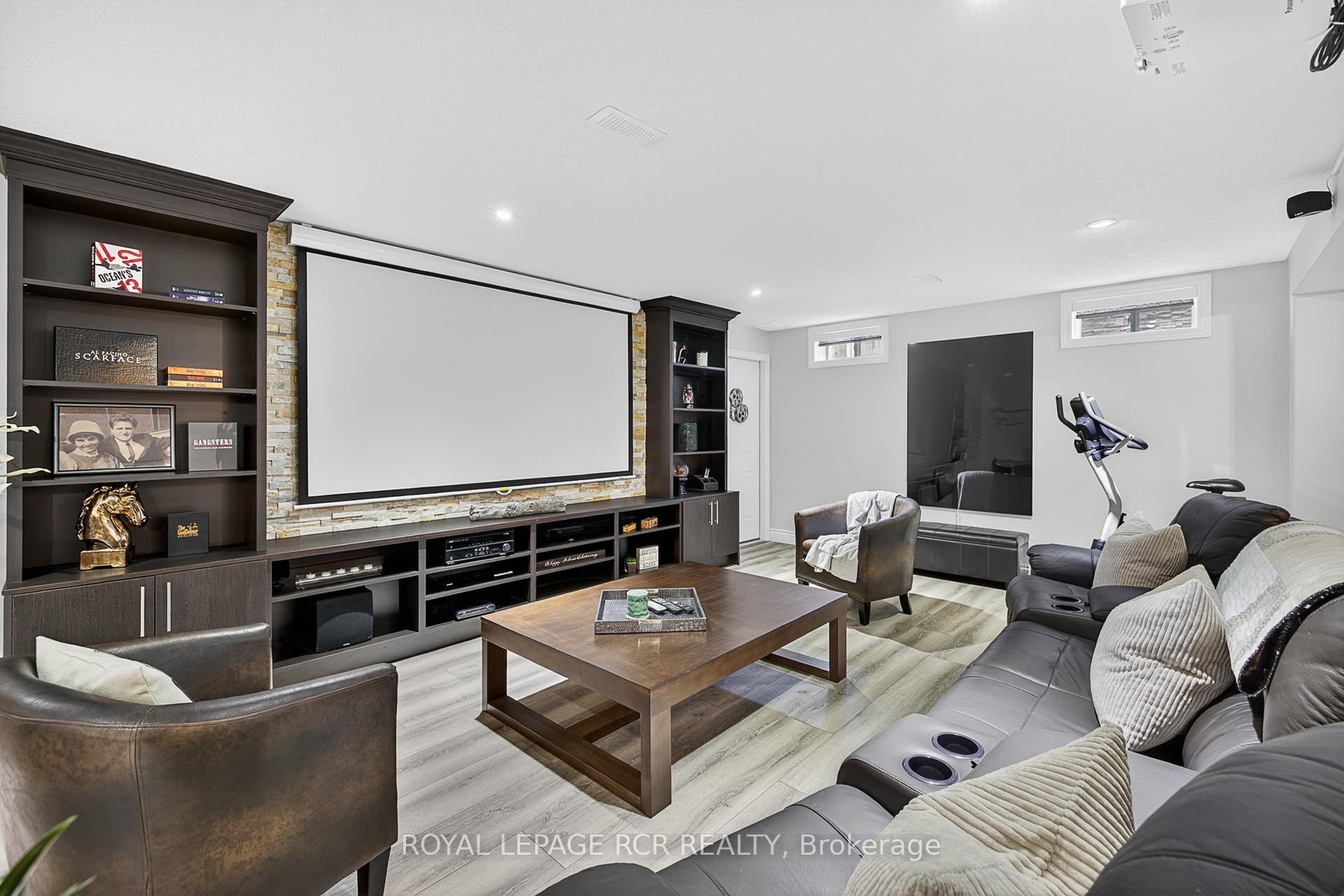 









21


Corvinelli

Drive,
Whitby,




ON
L1M 0G7

