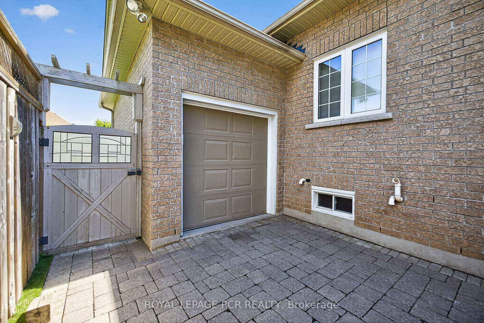









21


Corvinelli

Drive,
Whitby,




ON
L1M 0G7

