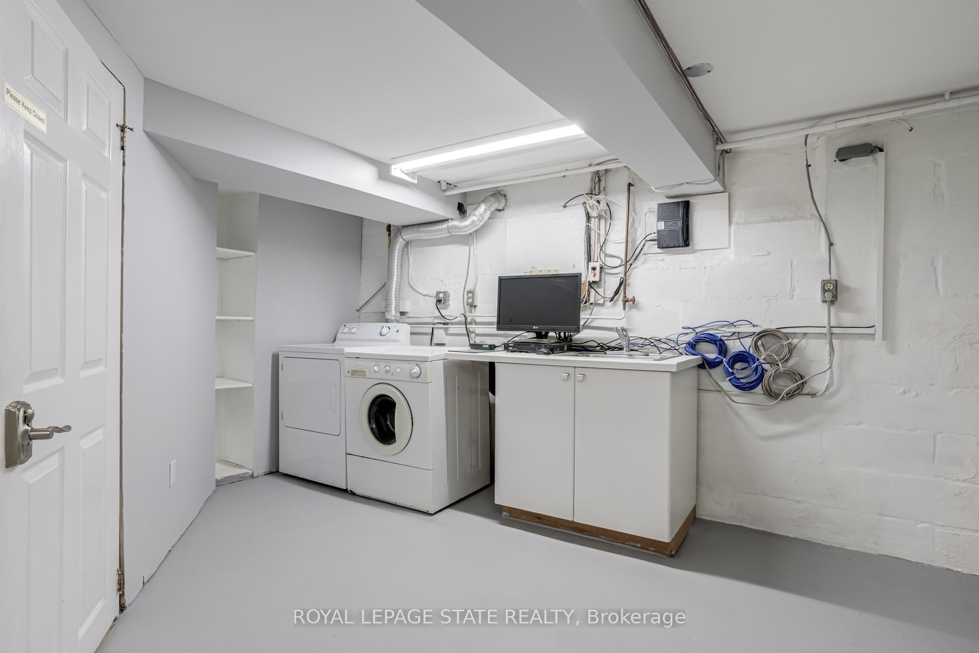 









15


empress

Avenue,
Hamilton,




ON
L9A 1M1

