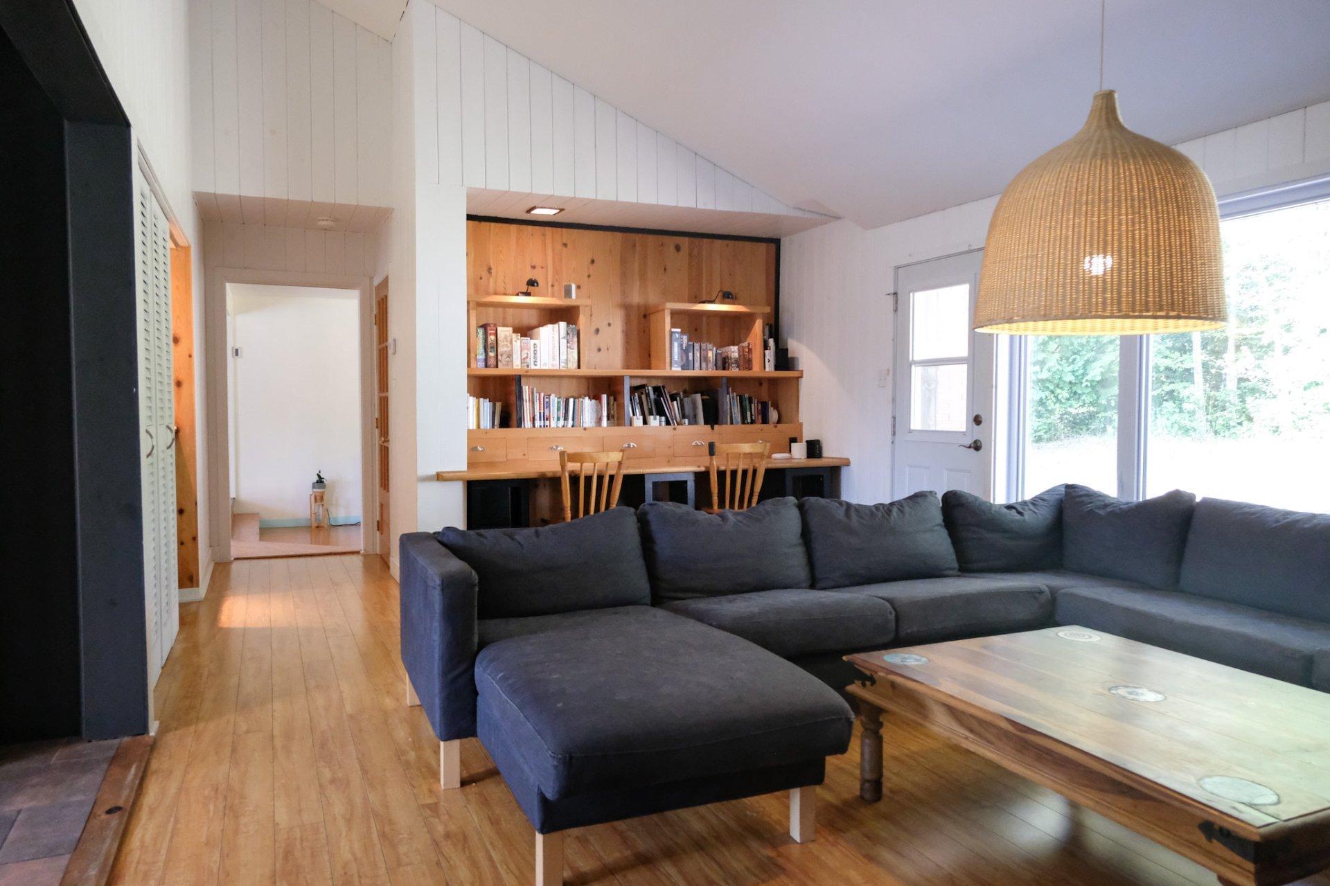 









5


Rue Cloutier

,
Sainte-Agathe-des-Monts,




QC
J8C1C8

