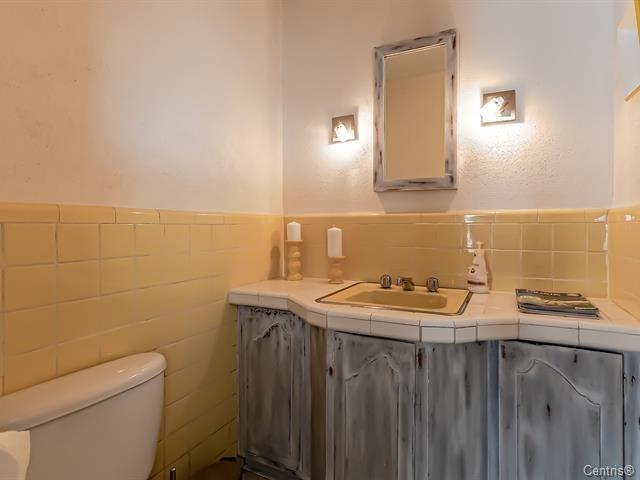 









5


Rue Cloutier

,
Sainte-Agathe-des-Monts,




QC
J8C1C8

