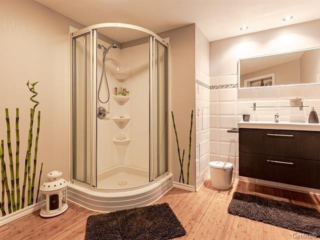 









5


Rue Cloutier

,
Sainte-Agathe-des-Monts,




QC
J8C1C8


