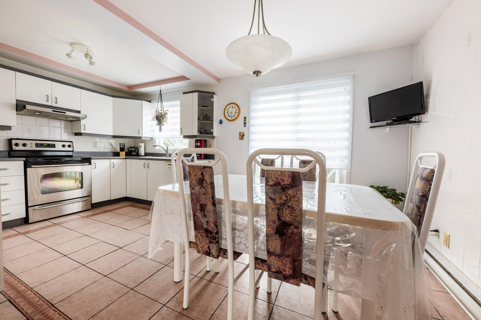 









10056


Rue Sylvain-Garneau

,
Montréal (Rivière-des-Prairies/Pointe-aux-Trembles),




QC
H1C2G3

