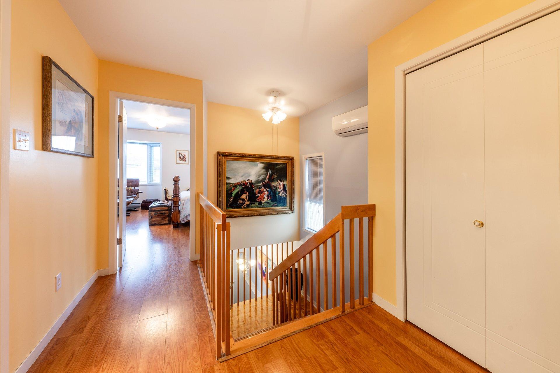 









10056


Rue Sylvain-Garneau

,
Montréal (Rivière-des-Prairies/Pointe-aux-Trembles),




QC
H1C2G3

