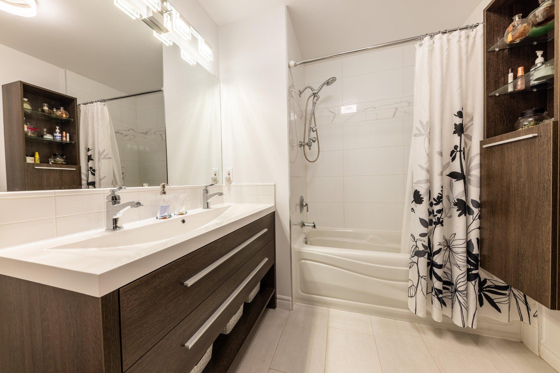 









10056


Rue Sylvain-Garneau

,
Montréal (Rivière-des-Prairies/Pointe-aux-Trembles),




QC
H1C2G3

