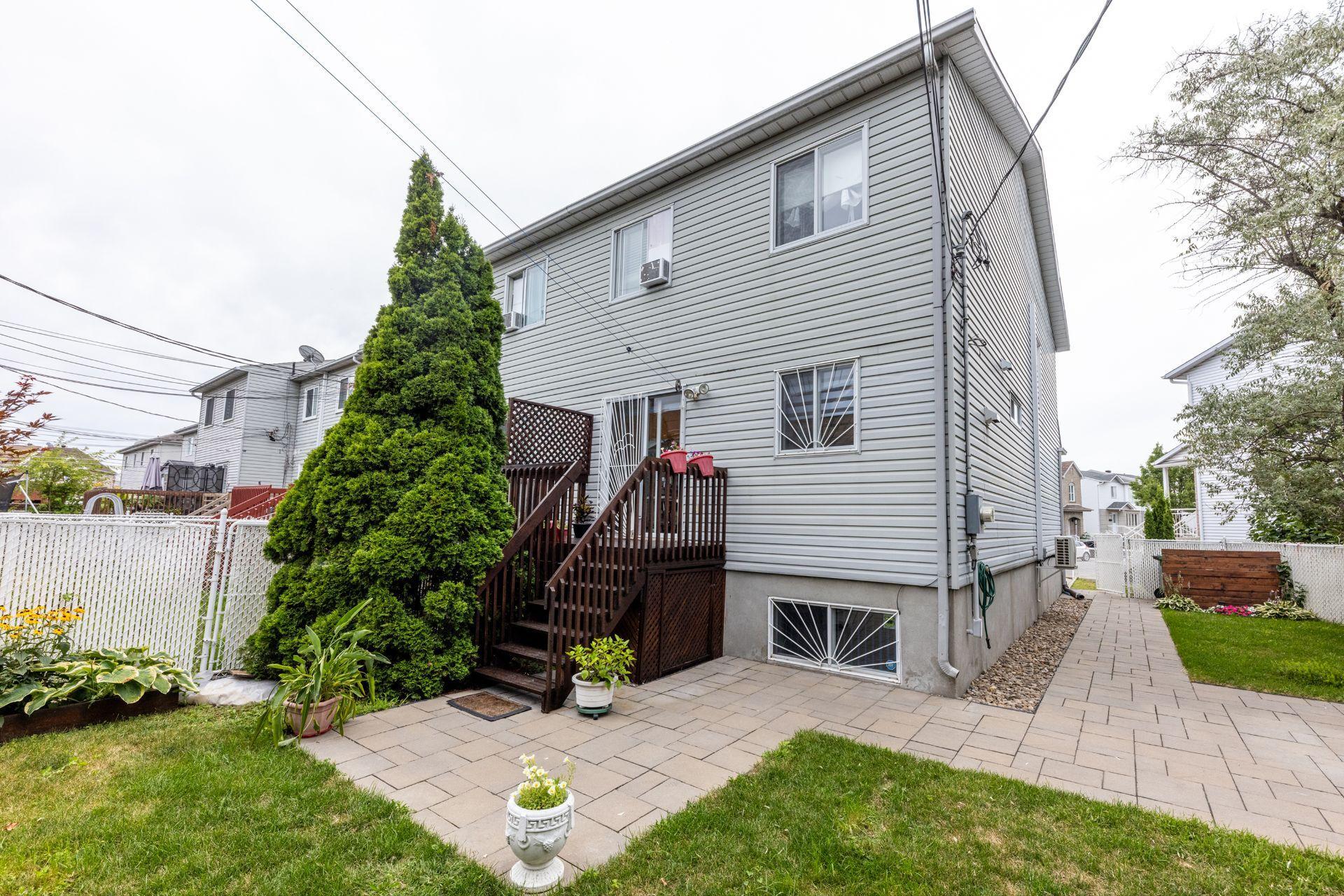 









10056


Rue Sylvain-Garneau

,
Montréal (Rivière-des-Prairies/Pointe-aux-Trembles),




QC
H1C2G3

