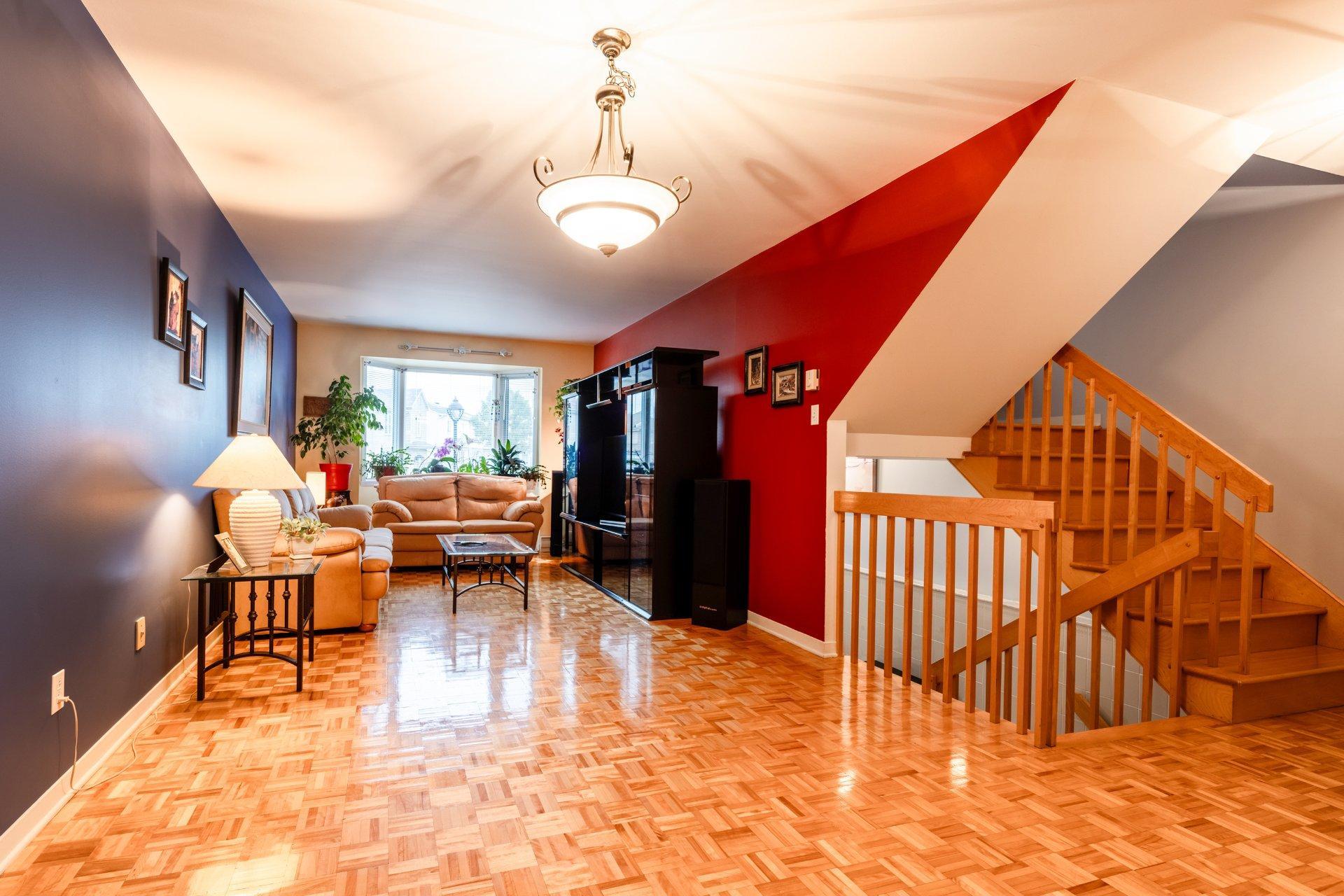 









10056


Rue Sylvain-Garneau

,
Montréal (Rivière-des-Prairies/Pointe-aux-Trembles),




QC
H1C2G3

