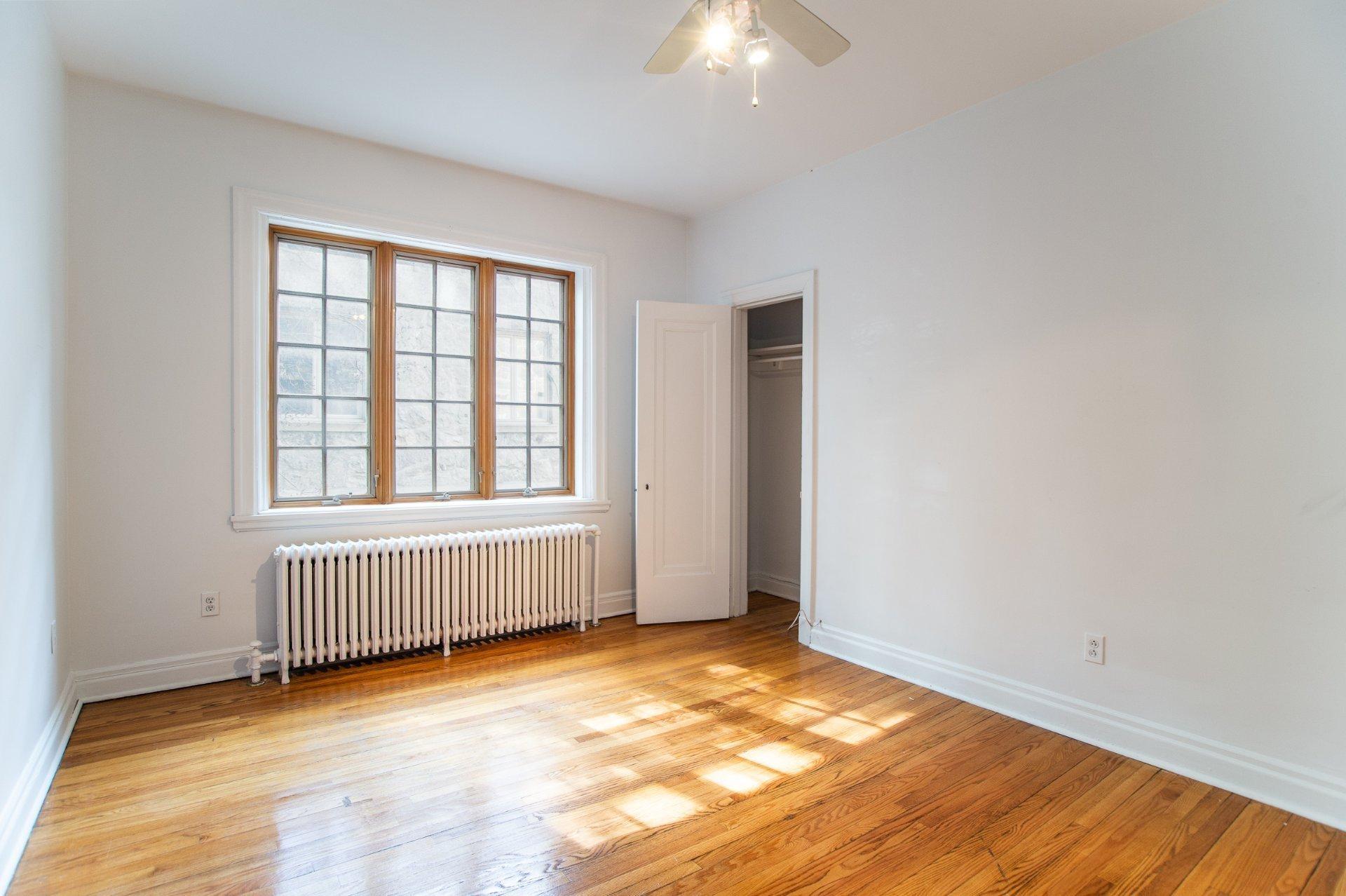 









5053


Av. Victoria

,
Montréal (Côte-des-Neiges/Notre-Dame-de-Grâce),




QC
H3W2N2

