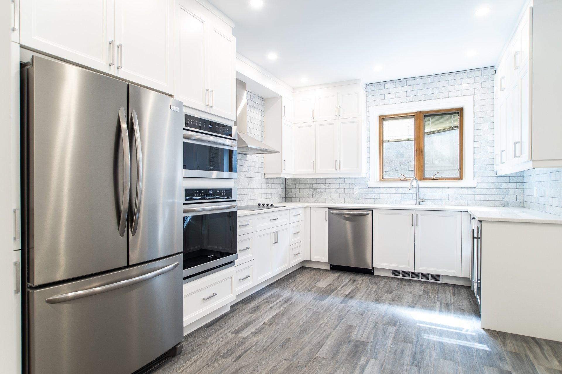 









5053


Av. Victoria

,
Montréal (Côte-des-Neiges/Notre-Dame-de-Grâce),




QC
H3W2N2

