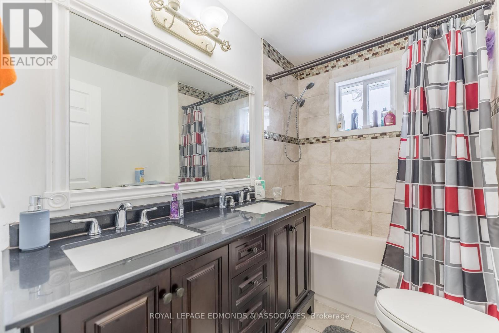 












513 BROADVIEW DRIVE

,
Pembroke,




Ontario
K8A7W2

