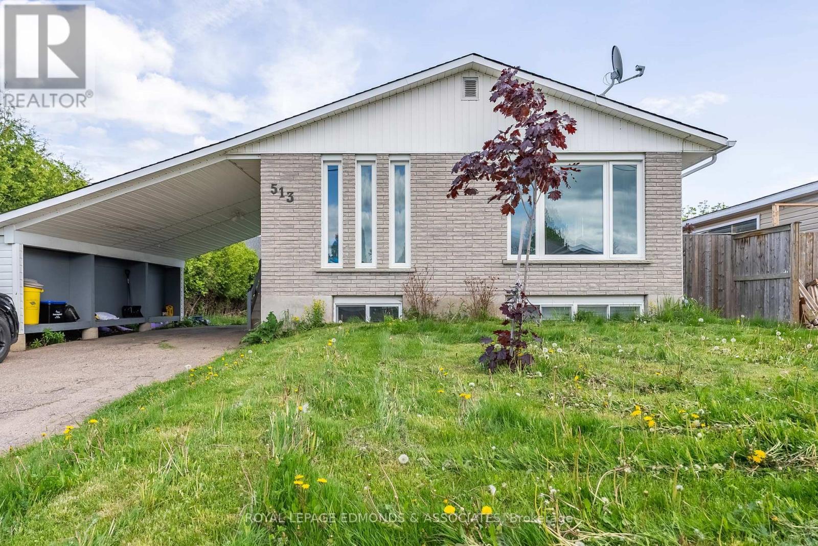 












513 BROADVIEW DRIVE

,
Pembroke,




Ontario
K8A7W2

