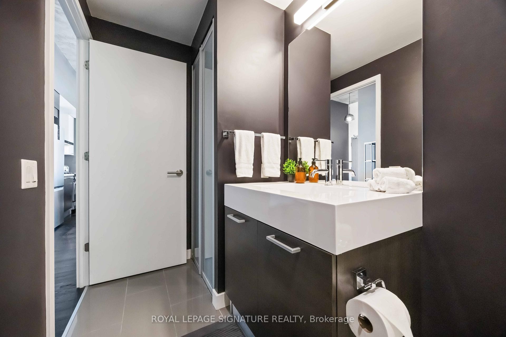 









90


Broadview

Avenue, PH-913,
Toronto,




ON
M4M 0A7

