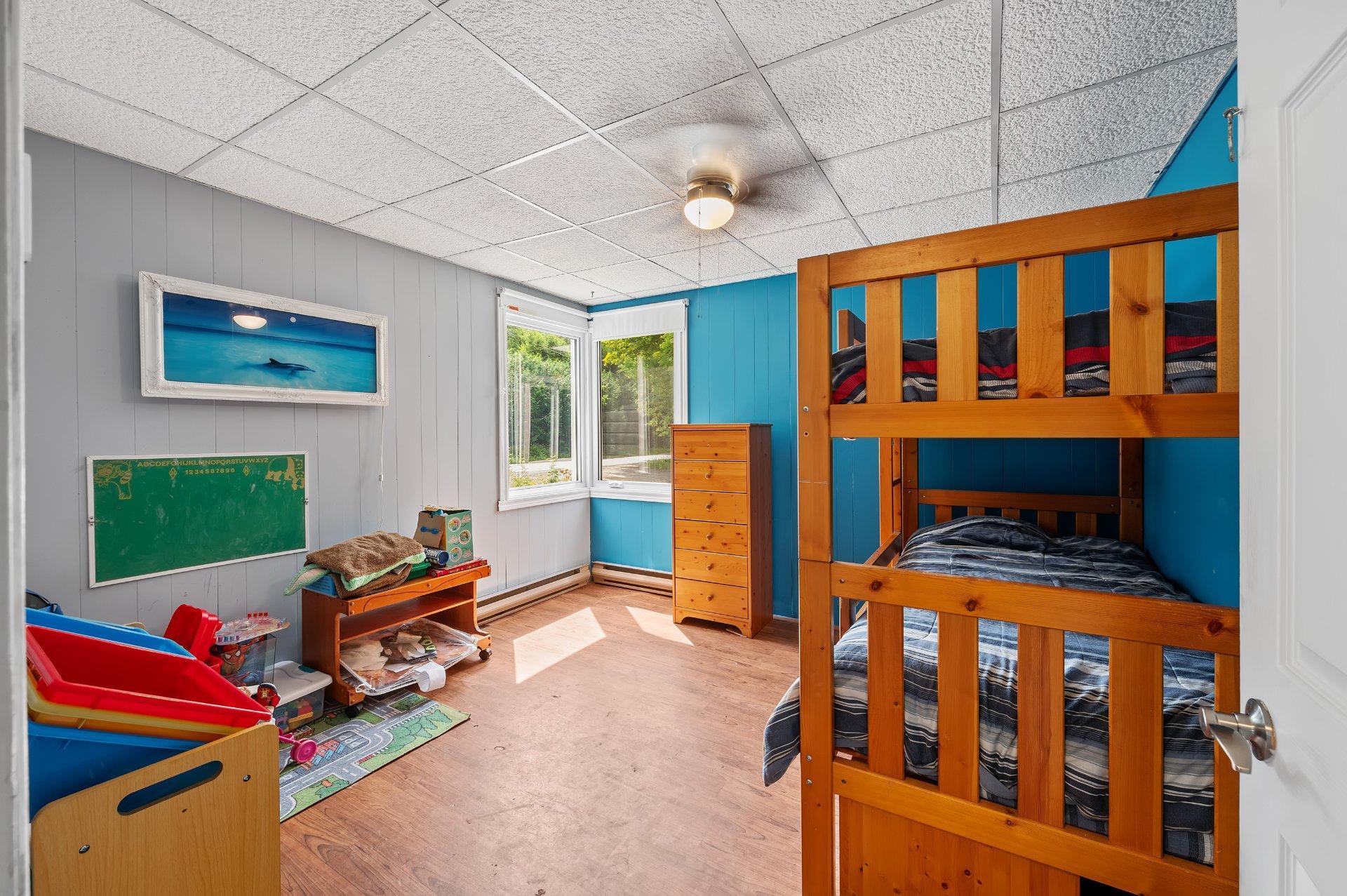 









9065

 - 9067


Ch. Ladouceur

,
Sainte-Agathe-des-Monts,







QC
J8C3R8

